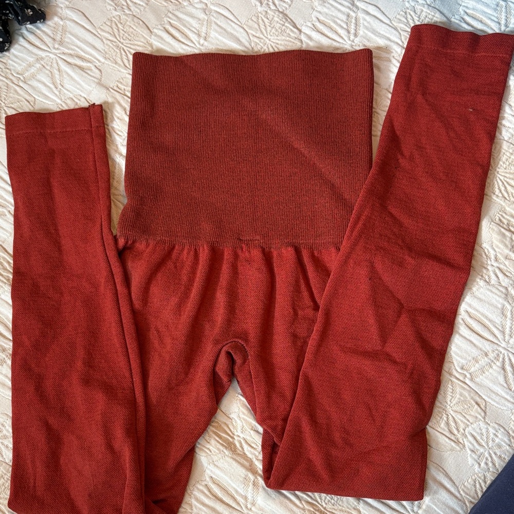 Yelete Women's Red Leggings